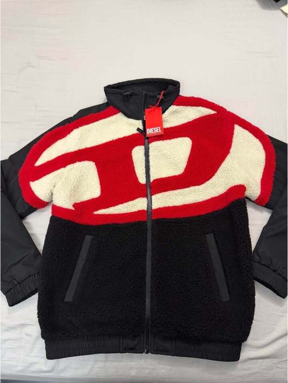 Diesel Track Jacket in Nylon & Teddy Fleece Brand New
Mens Size Medium $300